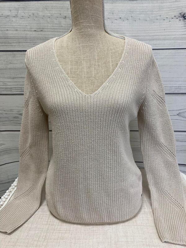  Beige sweater